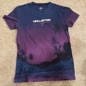 Hollister t shirt